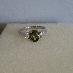 Beautiful Green Ring